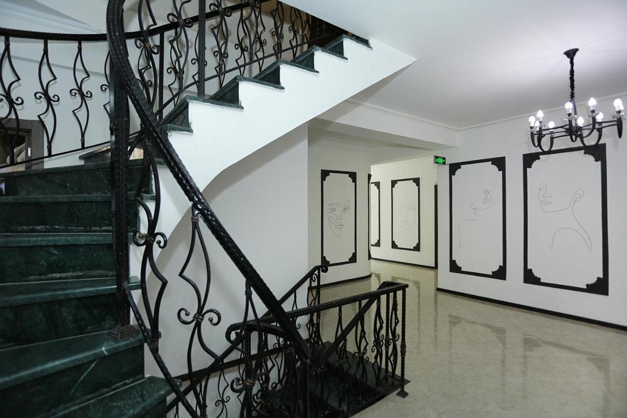 Hotel The One Boutique à Tbilissi Extérieur photo